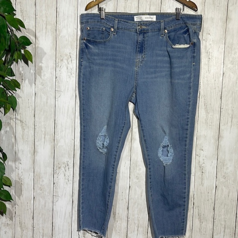 Signature Levi Strauss 18 Boyfriend Jeans W Blue Distressed‎ Raw Hem 56458-0003